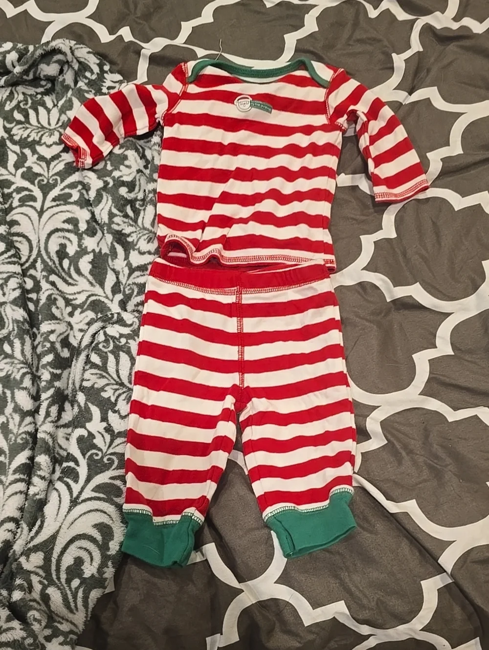 ❤️10/$20 Red & White Striped Infant Pajama Set with Green Trim
